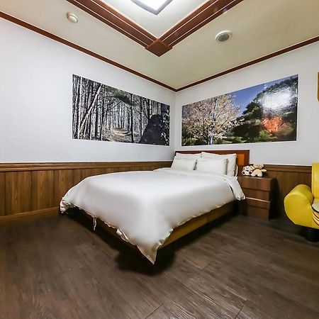 Pine Motel Boryeong Εξωτερικό φωτογραφία